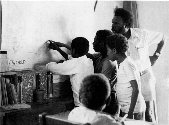 Koiki Mabo with children at the Black Community School 1980 Bonita Mabo - photo 7