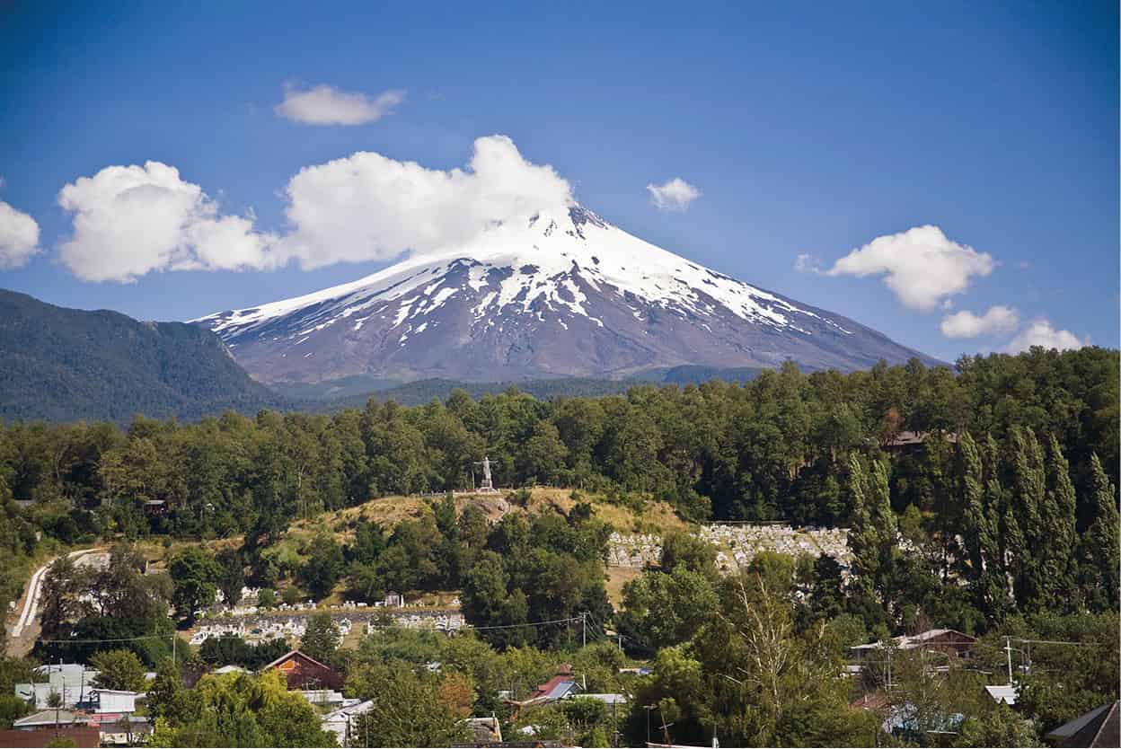 Volcn Villarrica Look down into the molten lava listen to its tectonic - photo 9