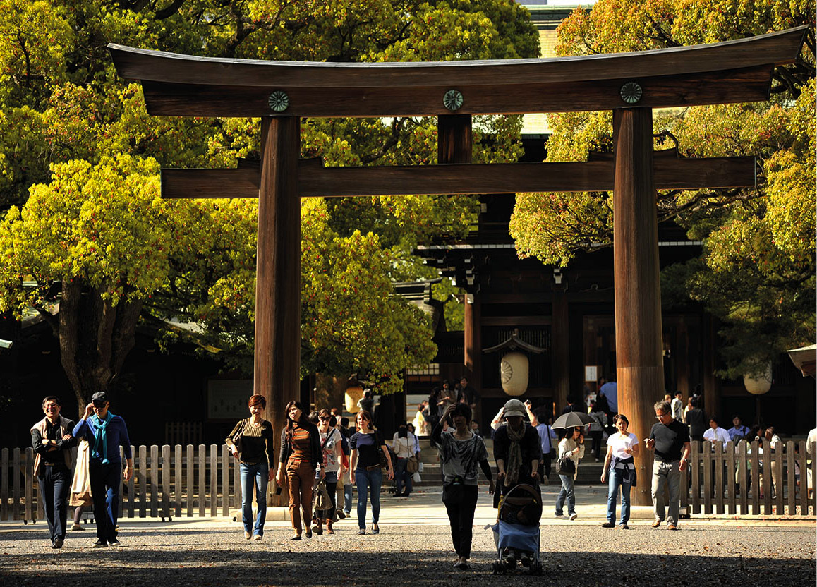 Escaping the crowds Meiji-jingus grounds Chris StowersApa Publications - photo 6