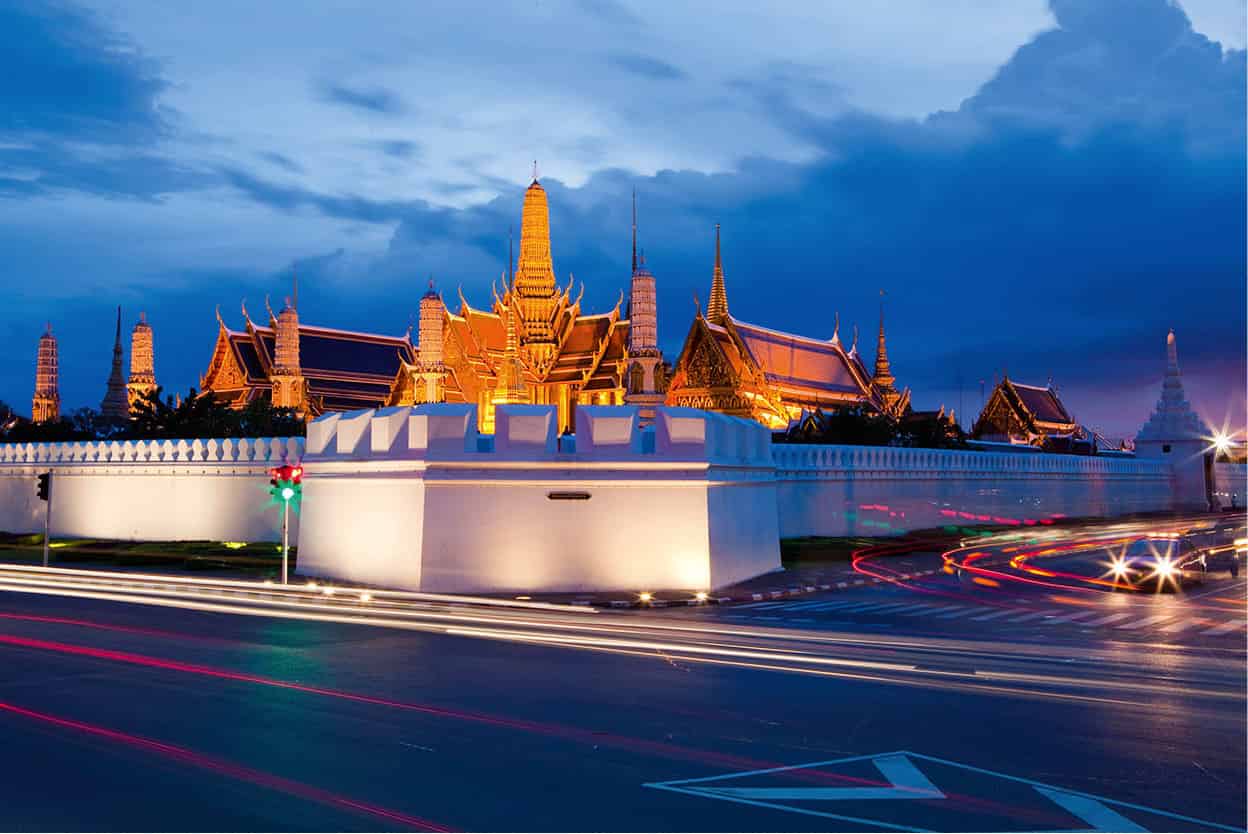 Bangkok Thailands capital is a modern Asian city with an array of hip dining - photo 4