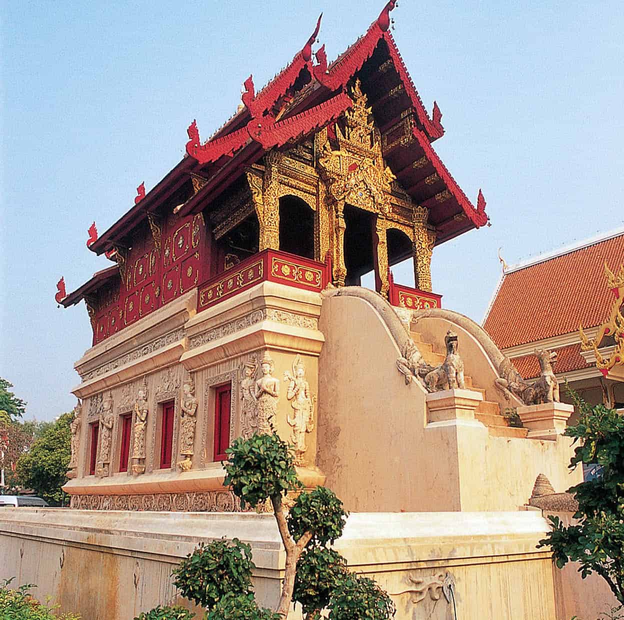 Chiang Mai With its distinctive Lanna-style wooden temples superb - photo 7