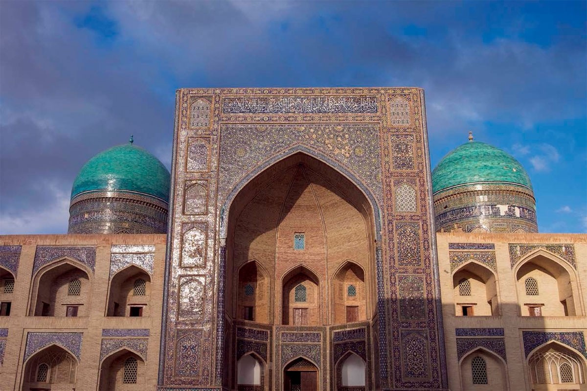 Uzbekistan is commonly known for the distinctive blue and teal domes of its - photo 7