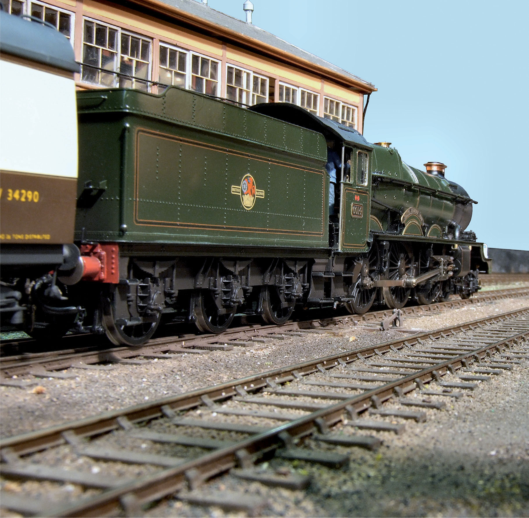 Ready for the road King class 4-6-0 No 6014 King Henry VII awaits departure - photo 2