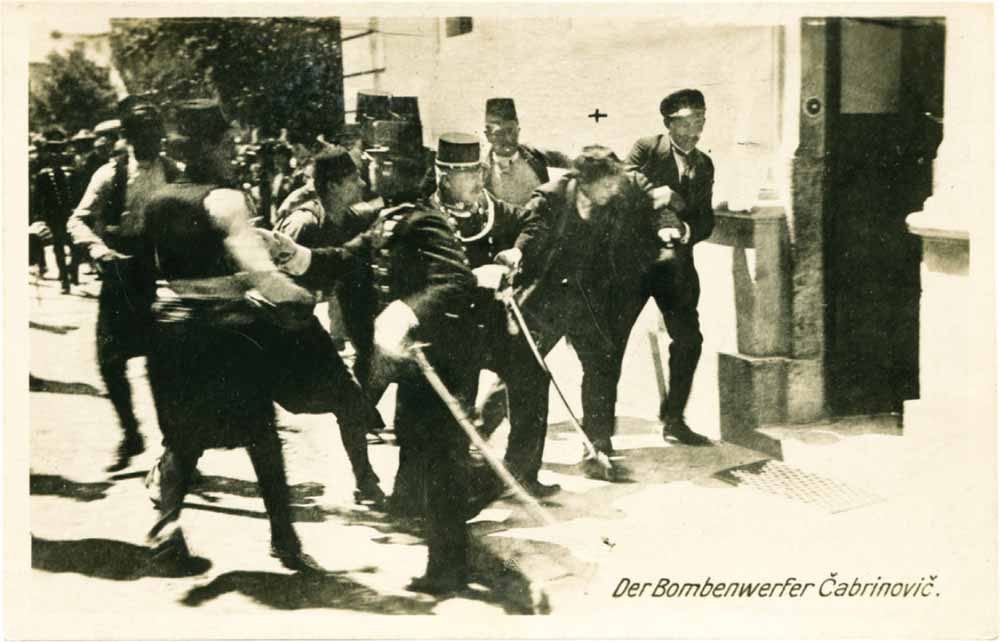 An extremely rare card showing the arrest of Archduke Franz Ferdinand of - photo 6