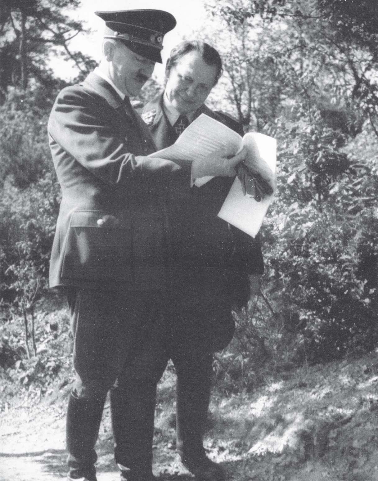 Reichsmarschall Gring with the Fhrer at the Rocky Eyrie headquarters - photo 13