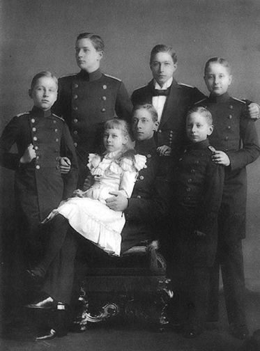 The children of Emperor William II From left to right Prince Oscar Prince - photo 17