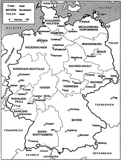 Bundesrepublik Deutschland Berlin Names in capitals indicate districts - photo 2