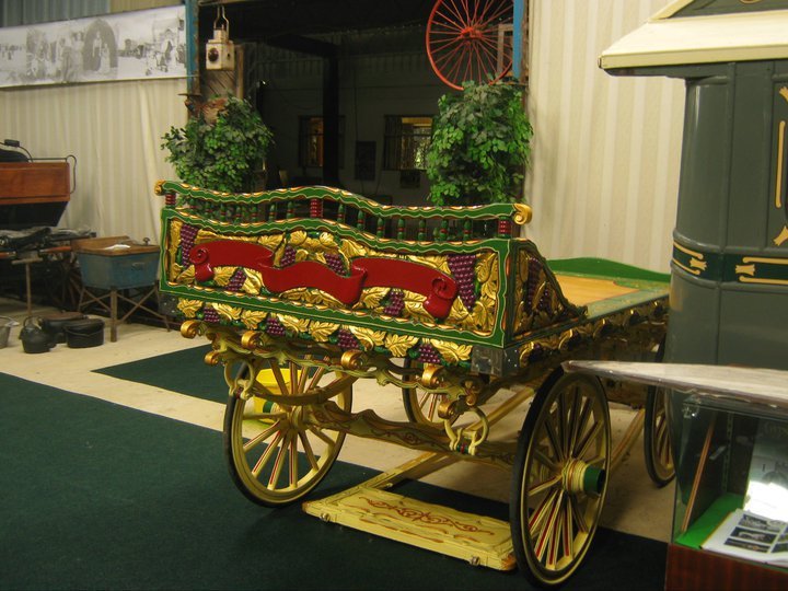 Pictures of vardo wagons Indeed the vibrant deliberately nomadic lifestyle - photo 4