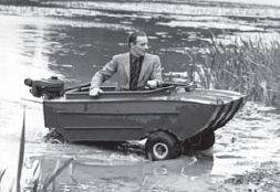 As part of the war effort Issigonis designed an amphibious motorised - photo 8