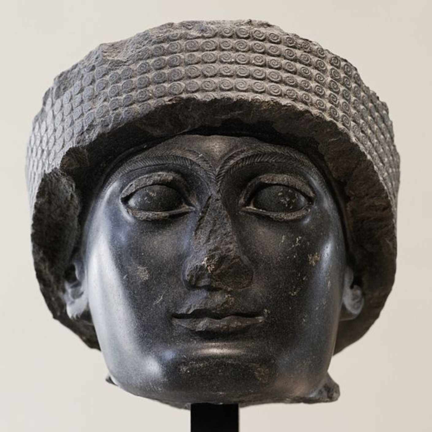 Gudea of Lagash When American archaeologists discovered a collection of - photo 3