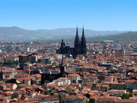 Clermont-Ferrand a city in the Auvergne-Rhne-Alpes region of central France - photo 16