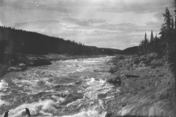 Clouston Gorge on the Eastmain River Quebec 1892 This is close to where a - photo 8