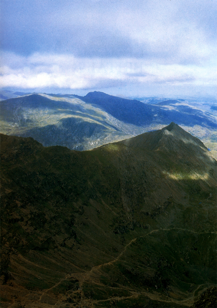 THE GEOLOGY OF BRITAIN AN INTRODUCTION PETER TOGHILL Airlife - photo 1