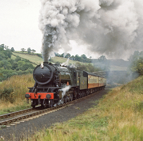 Repatriated from Greece in 1984 restored and named Dame Vera Lynn War - photo 5