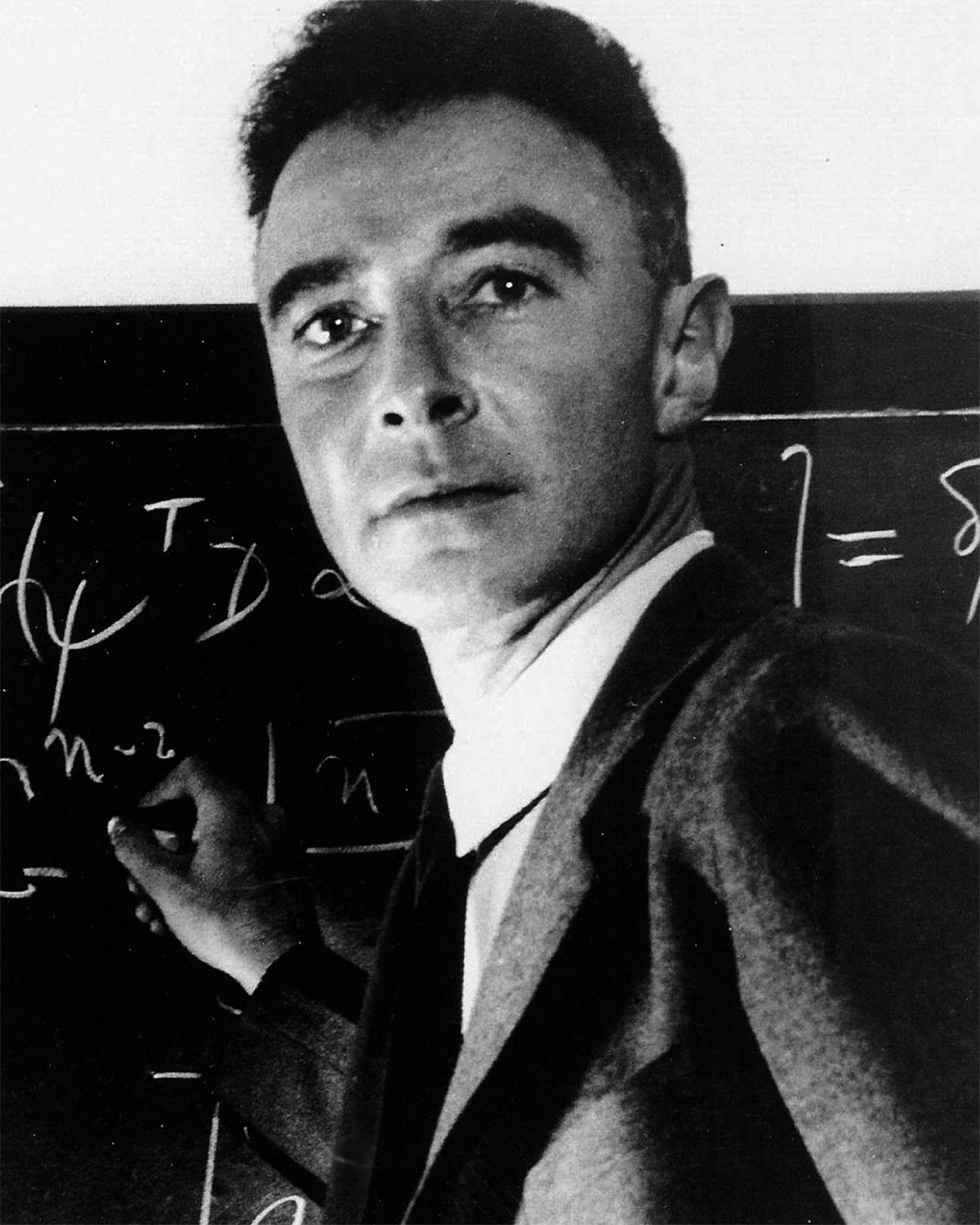 J Robert Oppenheimer facing page was a brilliant theoretical physicist at - photo 1
