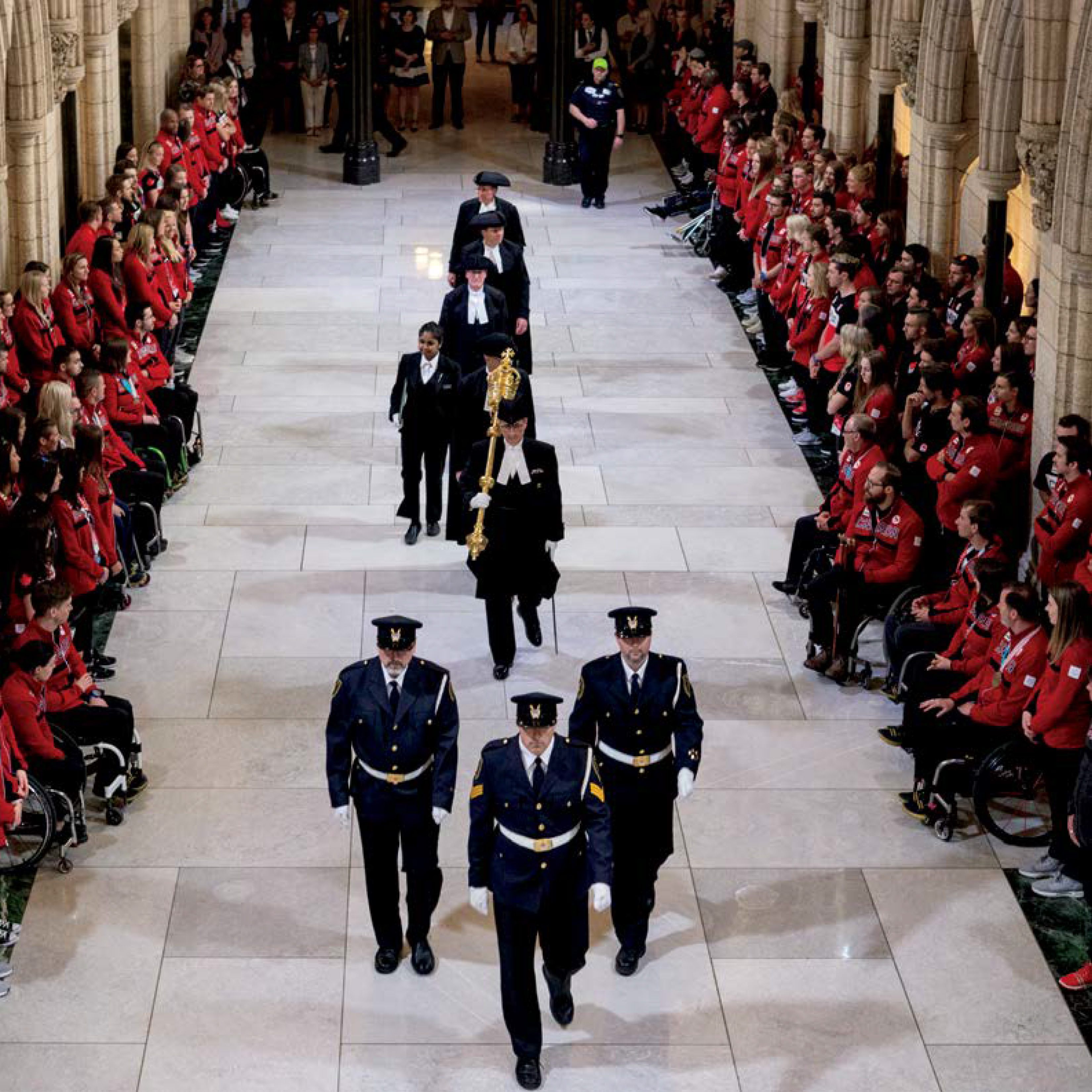 A Portrait of Canadas Parliament Un portrait du Parlement du Canada - photo 18