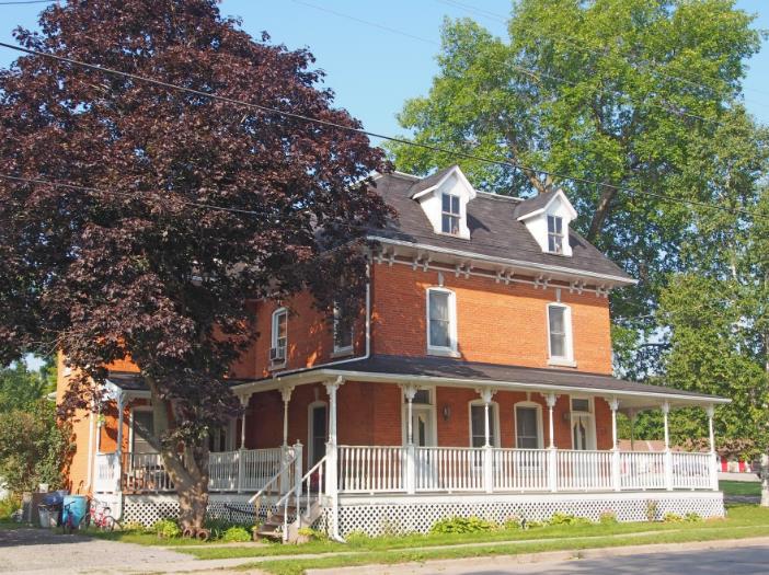 56 - Second Empire mansard roof dormers veranda pillars with decorative - photo 2