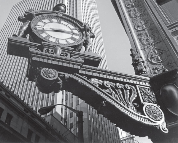 The original Kaufmanns clock was four-faced and stood on a pedestal at the - photo 4