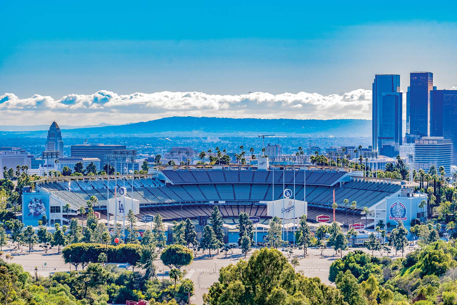 CELEBRATE THE BEAUTY OF BASEBALL AT LOS ANGELES The stadiums architecture plays - photo 9