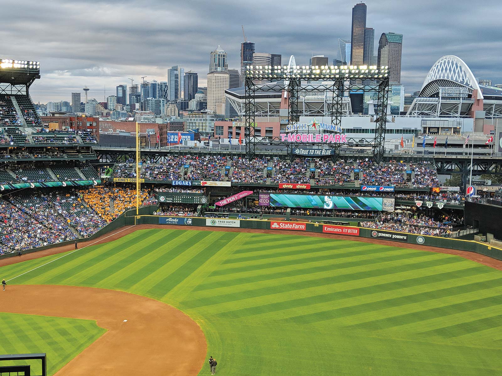 WITNESS THE FUTURE OF BASEBALL AT SEATTLE With a food program curated by a - photo 13