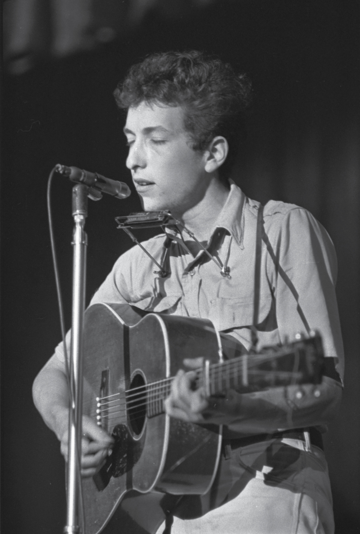 Dylan ruffles some southern feathers at the July 1963 Columbia convention in - photo 10