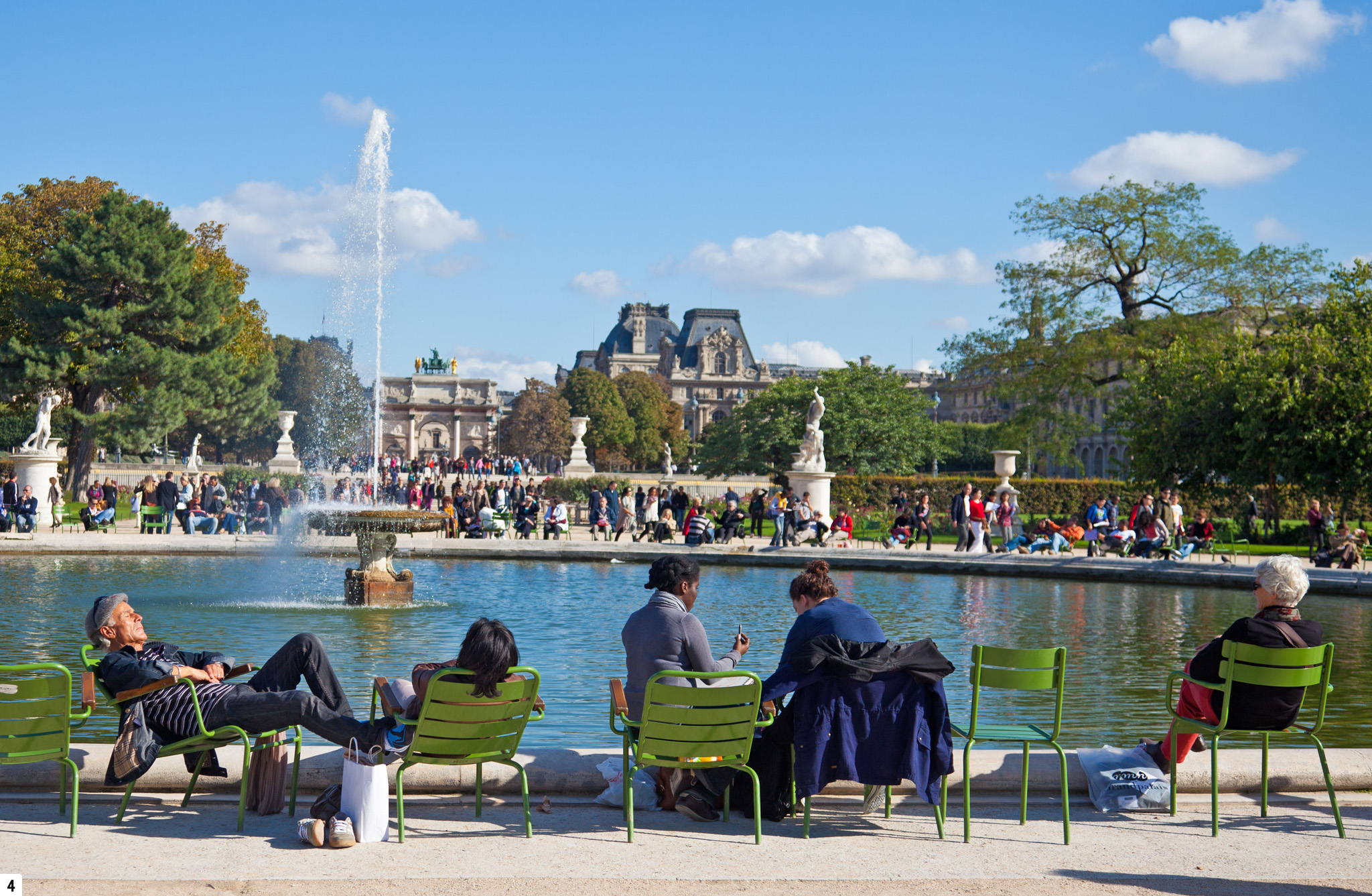 t Taking a break in the Jardin des Tuileries Sweeping tree-lined boulevards - photo 5