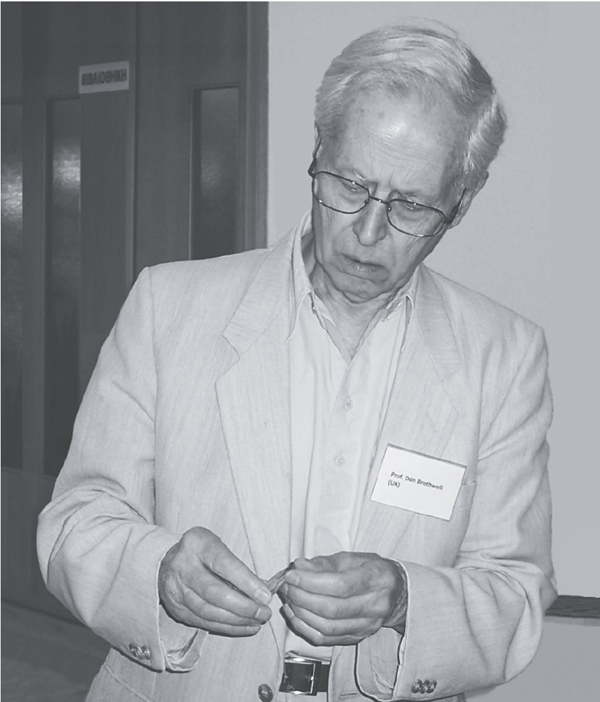 Sndor Bknyi in the 1980s lecturing at the Etvs Lornd University in Budapest - photo 3