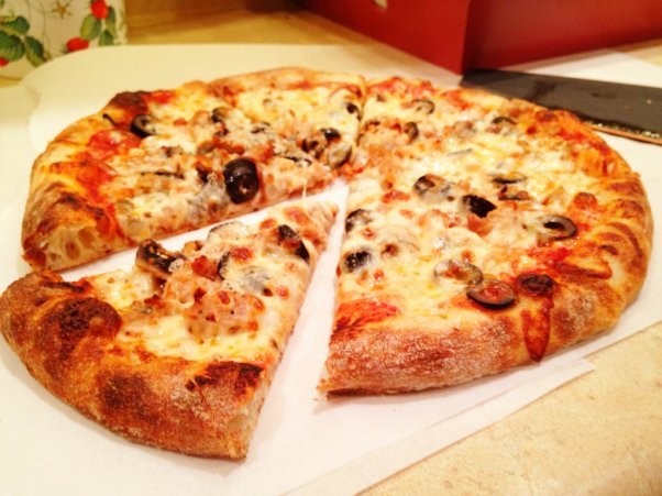 This is a perfect pizza recipe to make for those who do n t want to spend too - photo 5