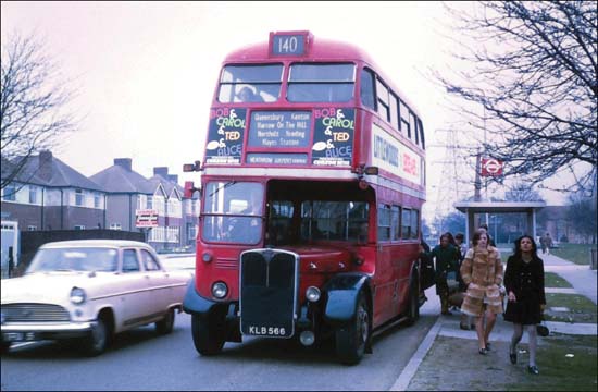 What better way to start a section on RTs than with a classic roofbox example - photo 3