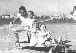 A typical all-American scene Ralph Foulks with Colleen the youngest and his - photo 6