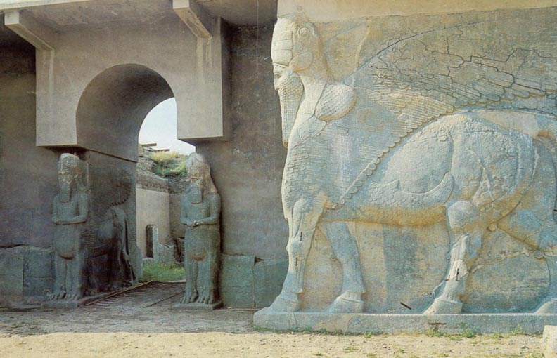 A picture of a lamassu at the Northwest Palace of Ashurnasirpal II in Nimrud - photo 1