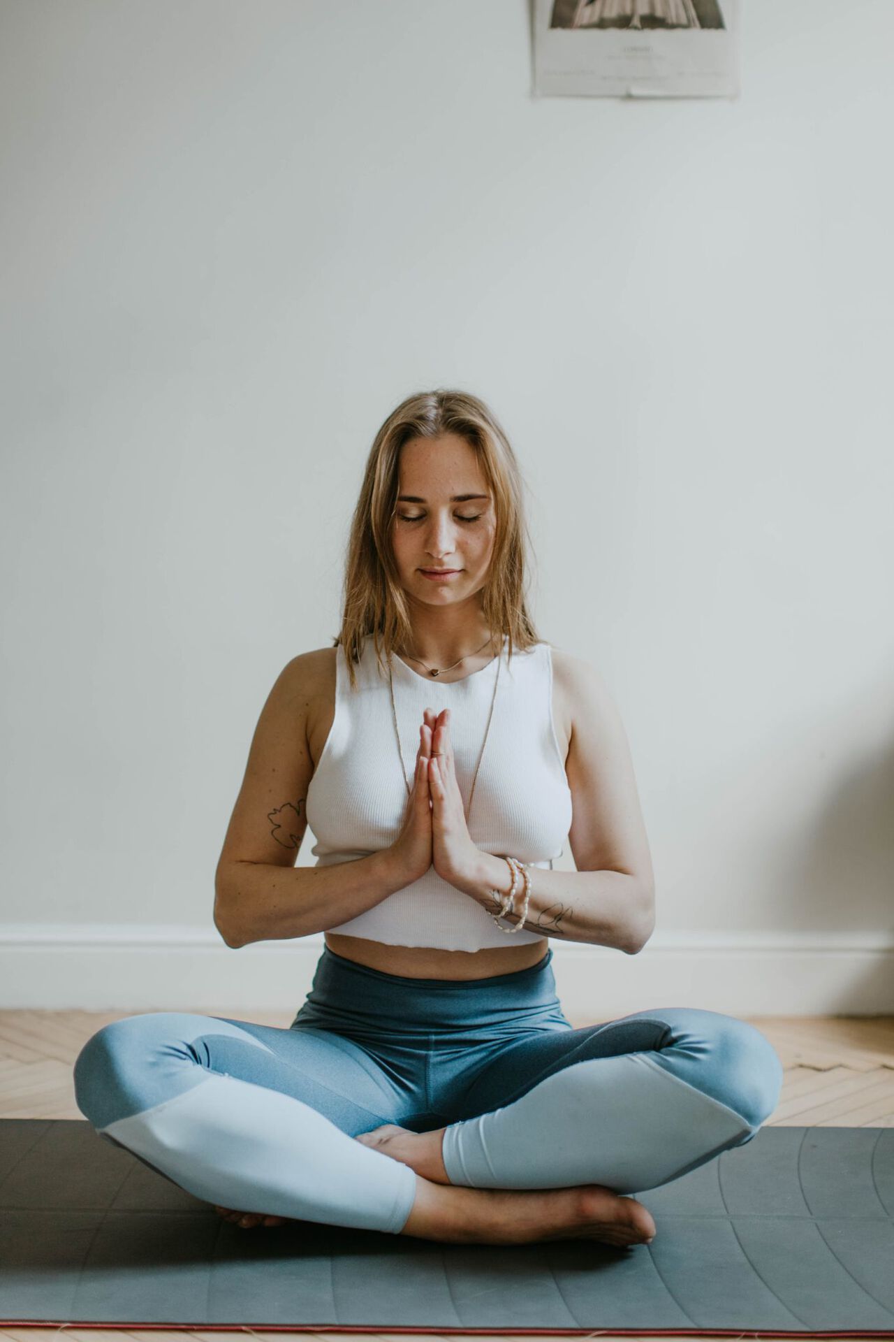 How to perform OM Chanting If you can sit on the floor slowly sit down with - photo 6