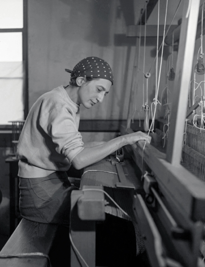 Anni Albers On Weaving NEW EXPANDED EDITION With an afterword by Nicholas Fox - photo 2