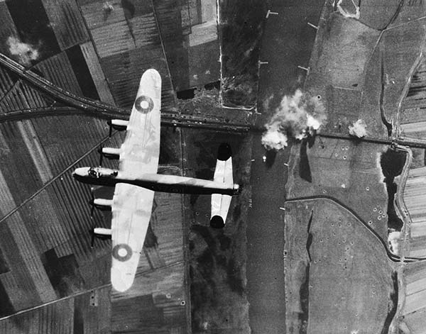 Nineteen Lancasters of No 617 Dambusters Squadron attack the railway viaduct - photo 10