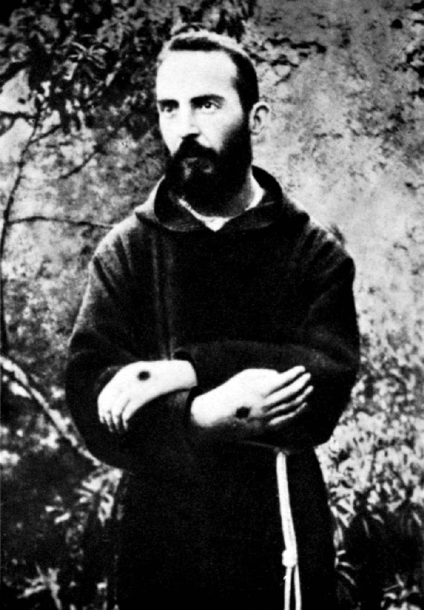 Stigmata of Padre Pio in 1918 I Arriving at the close of His earthly - photo 2