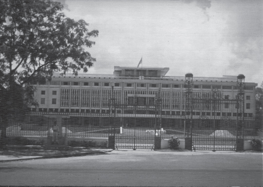 Independence Palace Photo courtesy of Hoang Song Liem The author and Mrs - photo 4