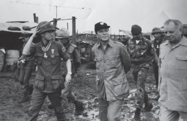 Thieu and retired French general Paul Vanuxem visit the An Loc battlefield on - photo 22