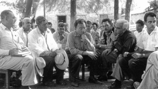 Fromm and his students in Chiconuac Mexico where in the sixties they - photo 11