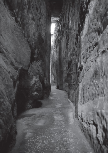 Tunnel Jerusalem A tunnel beneath Jerusalems Temple Mount remains as it was - photo 13