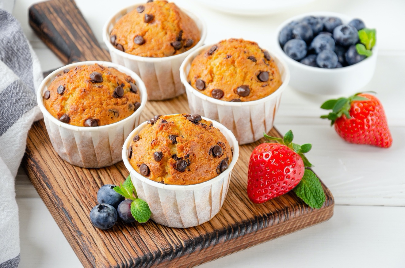 This strawberry chocolate chip muffins are soft fluffy and it makes a great - photo 7