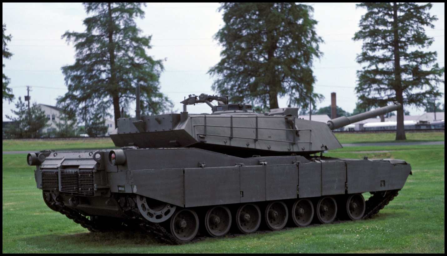 1976 The original US Army XM1 Chrysler prototype main battle tank on display - photo 1