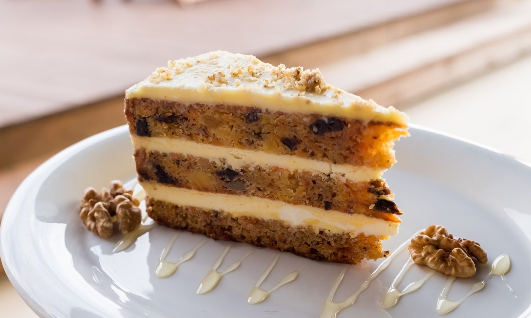 Carrot cake filled with pumpkin is a delicious treat that will surely amaze - photo 9