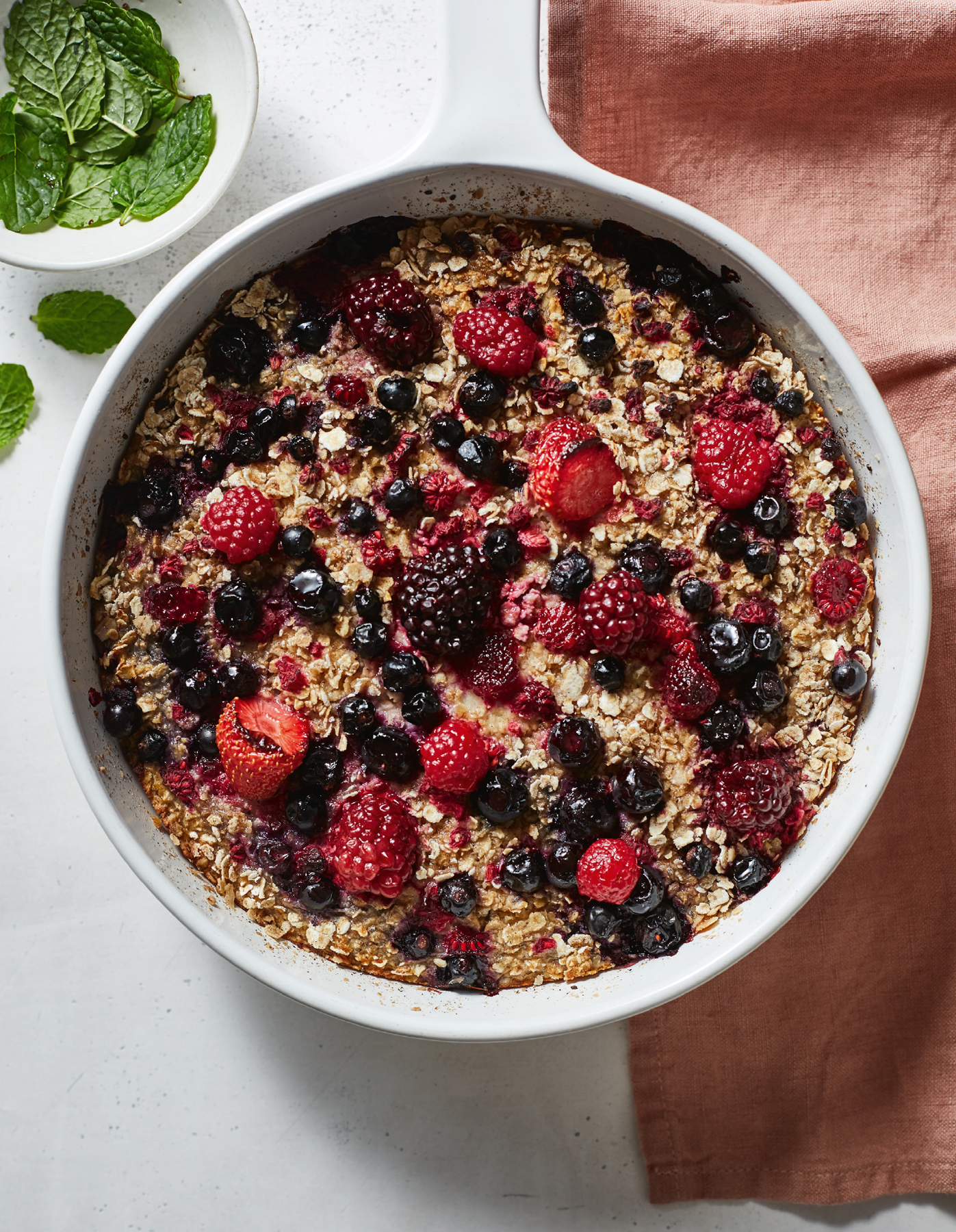 Baked Berry Oats Egg Boats This quick and easy recipe is so delicious it can - photo 2