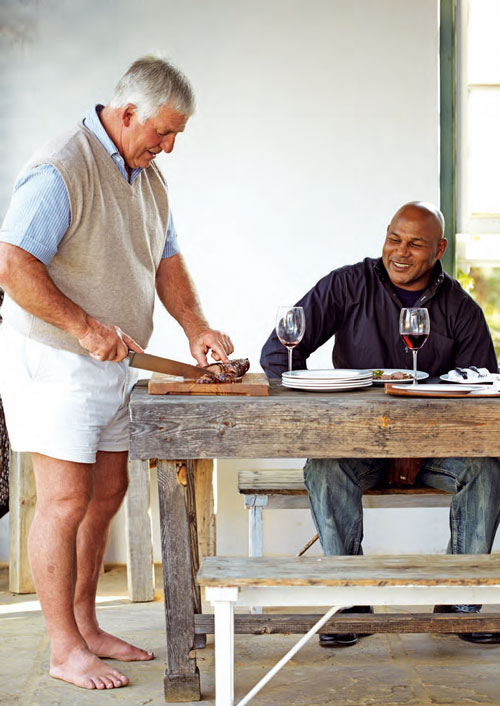 SHARED MEMORIES Jan Boland Coetzee and Chester Williams reminisce over a - photo 6