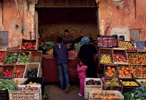 Moroccan markets The souks and the old medinas are the lungs of Moroccos - photo 9