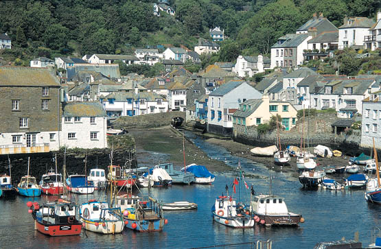 Cosy fishing harbours abound but many locals now work in tourism instead - photo 10