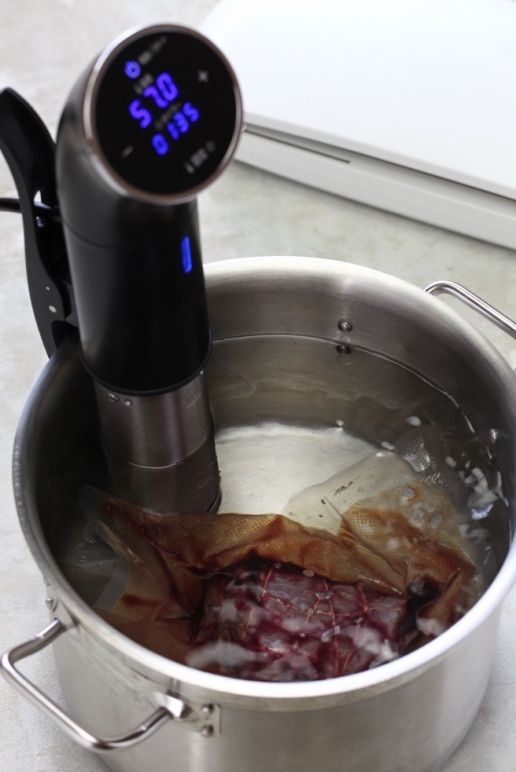 Sous vide cooking in 3 simple steps Fix your precision cooker to a pot of - photo 6