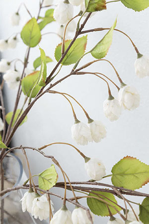 White is a classic symbol of purity Delicate clusters of nodding blossoms - photo 9