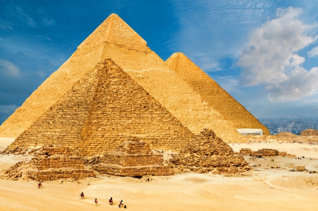 Fig Pyramids of Giza People in management learn the following from the case of - photo 1