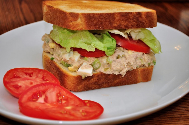 Tuna with celery helps to make your digestion better and you will not have any - photo 8